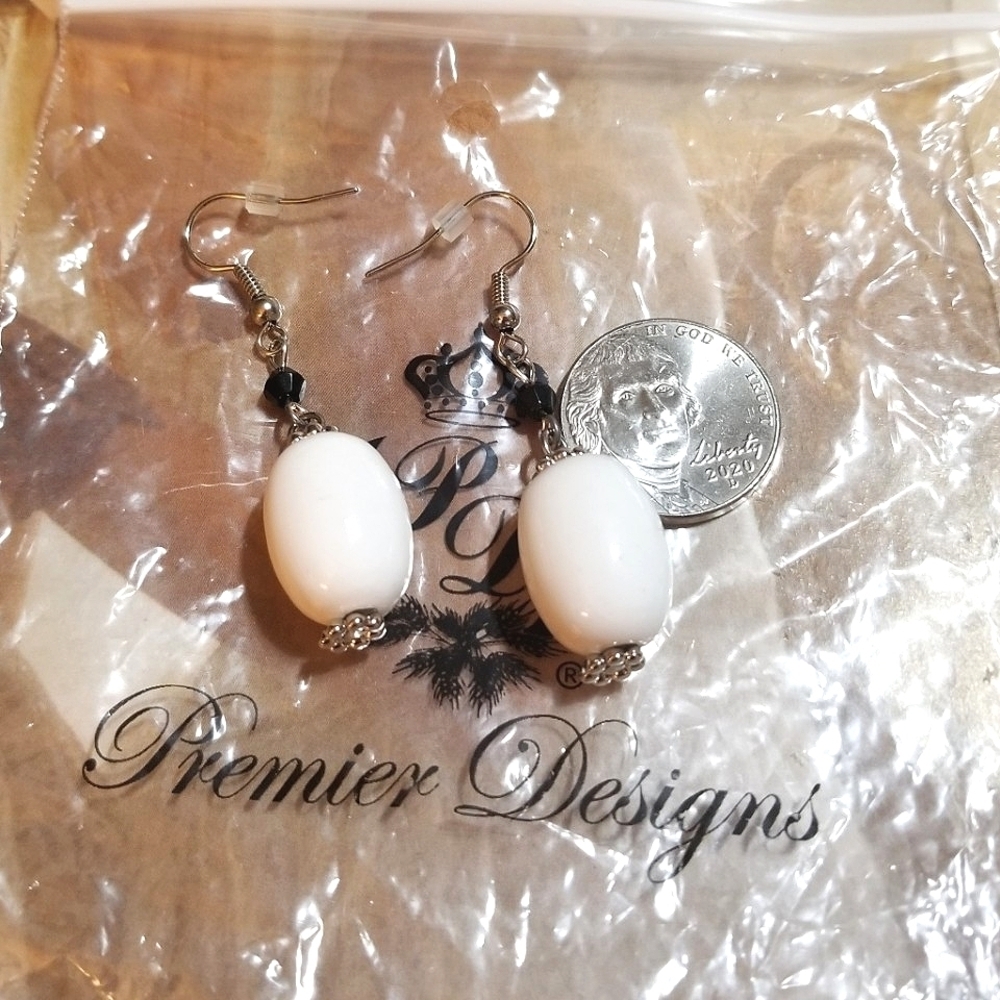 NEW Premier Designs White Ceramic and Black Crystal Dangle Earrings
